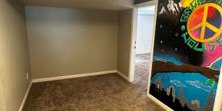 Beautiful 5 Bedroom, 2 Bath in Prime Location Near Campus Beautiful 5 Bedroom, 2 Bath in Prime Location Near Campus Gallery 27