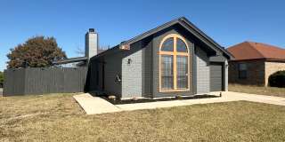 Price Drop!  Viewable September 1st!  Small Pets Accepted! Gallery 3
