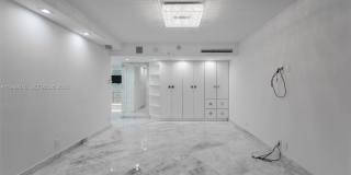 19195 NE 36th Ct Gallery 12