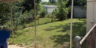 2 Bedroom SF Property with 2 car detached garage Gallery 10