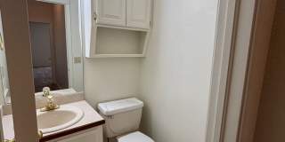 3br 2.5ba on Surrey Hills Golf Course!! Gallery 28