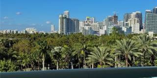 2127 Brickell Avenue Gallery 21