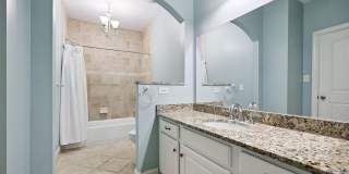 11140 W Road Gallery 37