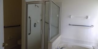 CHARMING 3BR/2BA/OFFICE/2GARAGE Gallery 10
