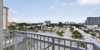 403 S Sapodilla Avenue Gallery 34