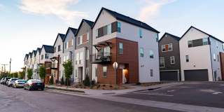 Move In Before School Starts! 4 Weeks Free + $0 Down Deposit OAC | 3 Bed Townhome in South Ogden Gallery 1