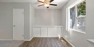 Roxanne Apartments Gallery 3