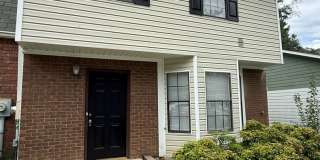 2/2.5 Townhome in the heart of downtown Douglasville Gallery 1