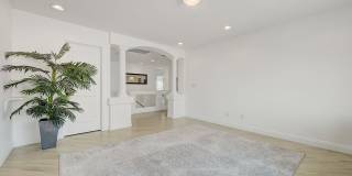 FANTASTIC FULLY UPGRADED FURNISHED RENTAL LOCATED IN THE SOUTHWEST!!! Gallery 27