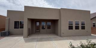 Luxury Single Story 3 Bedroom Plus Office / Sitting Room Recent Construction Available in Exclusive La Cuentista! Gallery 36