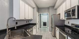 FOUNTAIN POINTE TOWNHOME!! 2 Bed, 2.5 Bath Townhome in Ankeny Gallery 8
