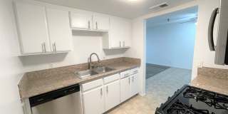 400-420 N. Oakland Ave. Gallery 23