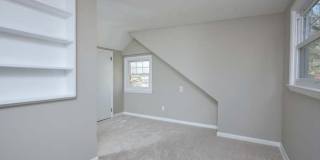 221 Dale Drive Gallery 24