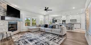 Modern 3-Bedroom Bella Vista Home with Bonus Room and Tiered Deck Gallery 1