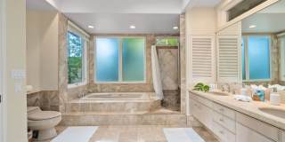 Diamond Head Luxe Five-Bedroom Estate with Private Pool Gallery 35