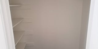 Recently Remodeled 2 bedroom Gallery 5
