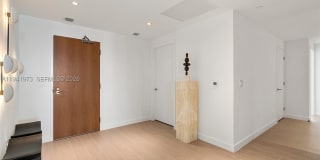Five Park Gallery 75