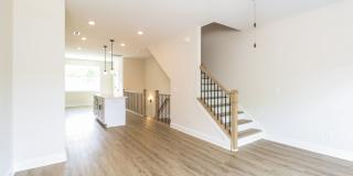 3-Bedroom, 3.5 Bath Townhome for Rent in Charlotte, NC | Attached Garage & Modern Kitchen 3-Bedroom, 3.5 Bath Townhome for Rent in Charlotte, NC | Attached Garage & Modern Kitchen Gallery 5