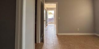 1122 WOODRUFF Avenue Gallery 10