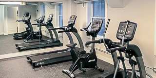 2520 W Leland Gallery 4