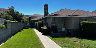 2 Bedroom 1 Bath Apartment for Rent in Arcadia with New Ductless A/C Gallery 1