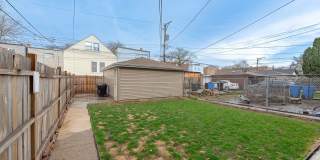 1019 N Ridgeway Avenue Gallery 21