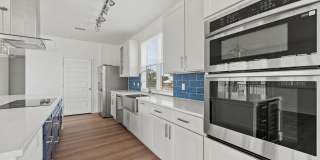 The Vivien Gallery 41