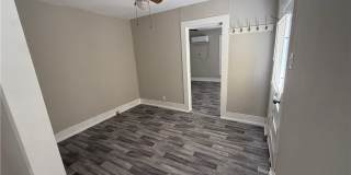 613 1/2 6th Street Gallery 4