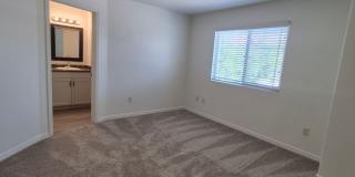 Remodeled 3 Bed / 2.5 Bath Townhome in Great Location Gallery 37