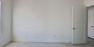 Beautiful Newer Townhouse with all LVP Gallery 8