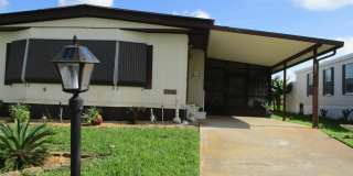 7915 SE Independence Avenue Gallery 16