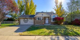 Great Updated Family Home in Excellent Clinton Location! Gallery 1