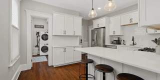 Beautifully Furnished 2 Bedroom Apartment Gallery 14