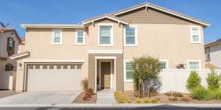 MUST SEE!!! Newer construction build w/ fixed SDGE Bill! Central A/C and Heat! Gallery 1