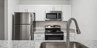 The Summit at Avent Ferry Gallery 22