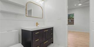 827 Elbert Street SW Gallery 11