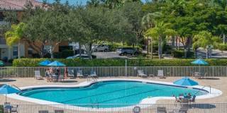 MOVE IN SPECIAL $500 off 1st MONTHS RENT— Furnished or Unfurnished! Lakeview Elegance in Porto Vista 2 Bed / 2 Bath Condo with Private Garage Gallery 15