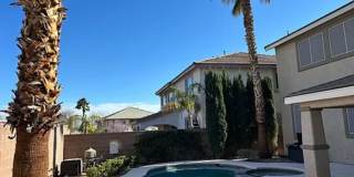 Elegant 4-Bedroom Oasis Near Downtown Summerlin Gallery 9