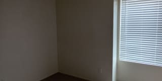 Expo 247 with 2 bed, 1 Bath, 800 SF with AC, and balcony Gallery 10