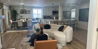 5247 Buffalo Avenue Gallery 5