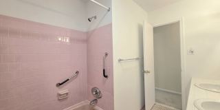 111 Tamarisk Ct Gallery 32