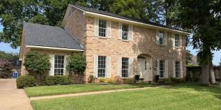 Beautiful Town South 4BR/4BA Gallery 1