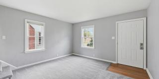 735 E Mithoff Street Gallery 5