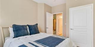 2212 Watermarke Gallery 6