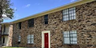 2400 Goodwin Avenue - Building 2 Gallery 15
