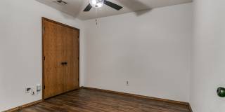 2812 Victoria Drive Gallery 31