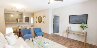 Midtown Row Gallery 25