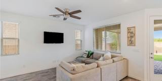 976 Bluebell Brook Street Gallery 8