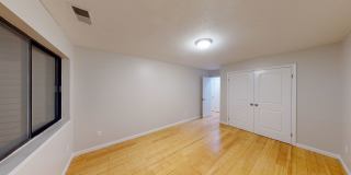 Spacious 2 Bedroom Condo with 2 Bathrooms! Gallery 9