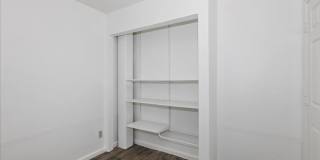 West Oakland 3 Bedroom Flat! Gallery 25